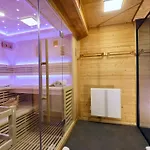 Chalet Moderne A La Tania Avec Sauna Et Parking - Fr-1-575-251